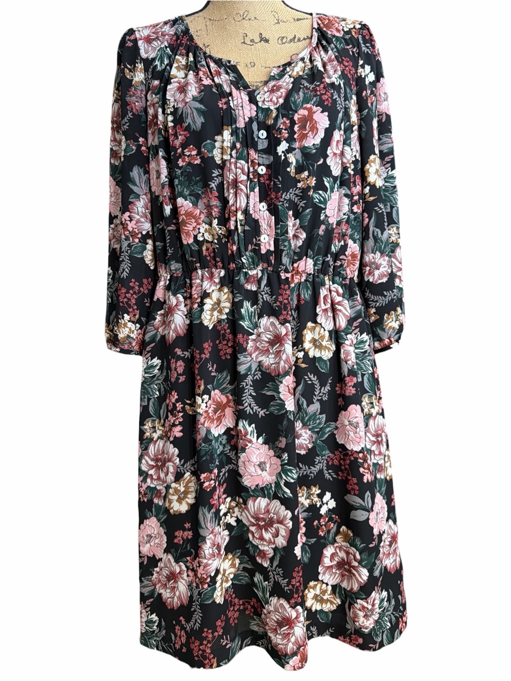 DR2 Black Floral Long Sleeve Midi Dress with Pink and Cream Blooms EC Size X-Lar